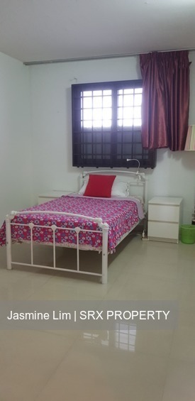 Yishun Street 21 thumbnail photo